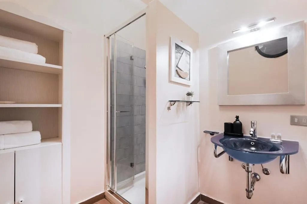 Easylife - Elegant Apartment In Brera Milaan 0*,  Italië